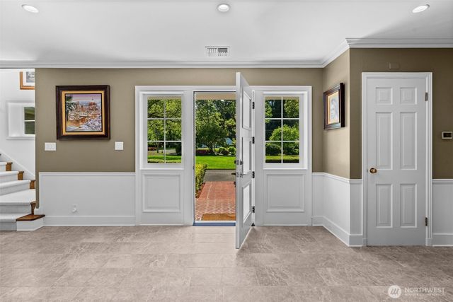 11309 Clovercrest Drive SW, Lakewood, WA 98499