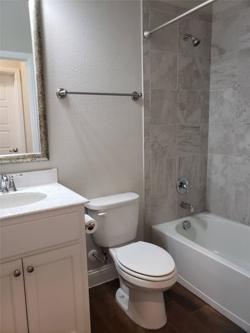 940 Parkside Drive, Argyle, TX 76226