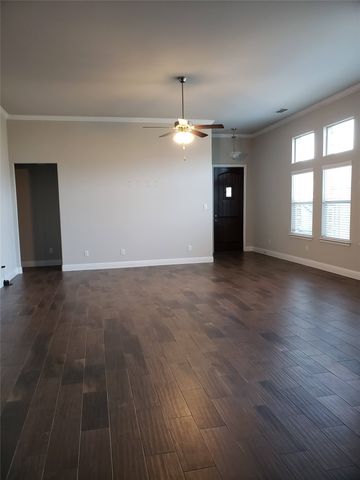 940 Parkside Drive, Argyle, TX 76226