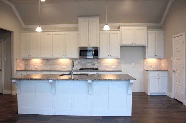 940 Parkside Drive, Argyle, TX 76226