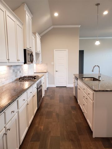 940 Parkside Drive, Argyle, TX 76226