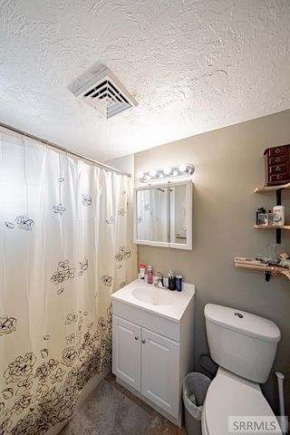 1088 Irving Street, Idaho Falls, ID 83401