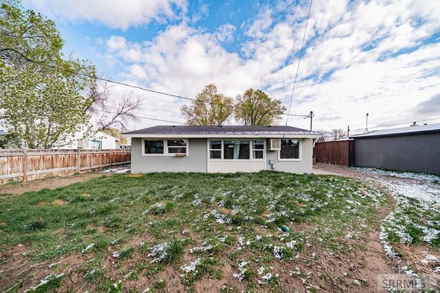 1088 Irving Street, Idaho Falls, ID 83401