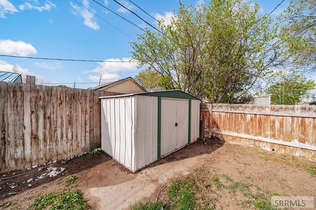 1088 Irving Street, Idaho Falls, ID 83401
