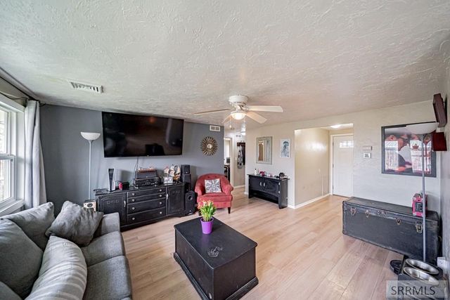 1088 Irving Street, Idaho Falls, ID 83401