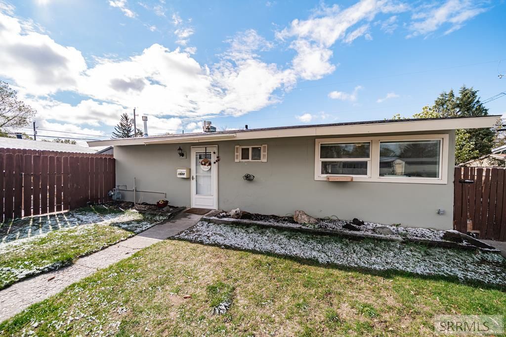 1088 Irving Street, Idaho Falls, ID 83401