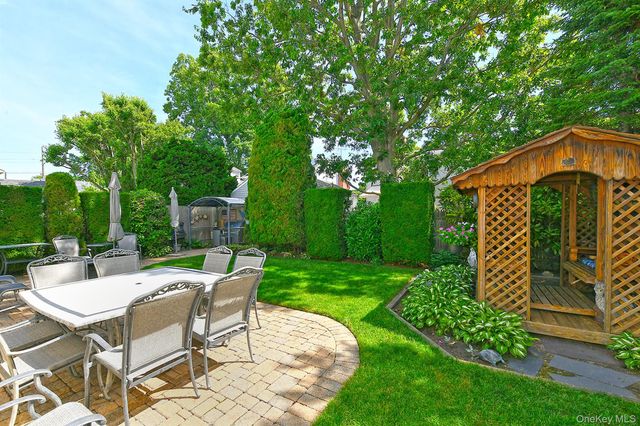 1989 Charles Street, Bellmore, NY 11710