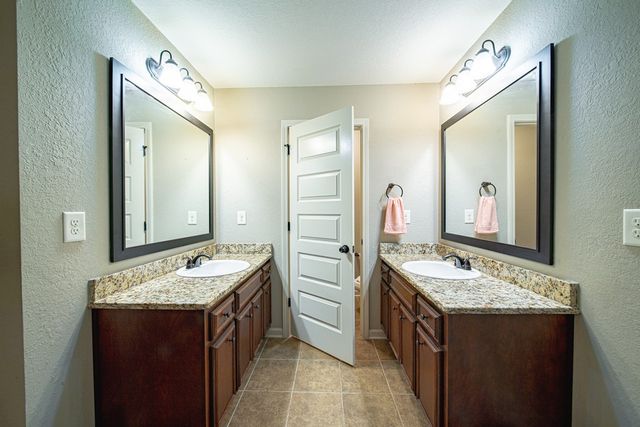 9742 Wooldridge Heights Drive, Fortson, GA 31808