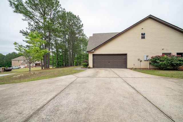 9742 Wooldridge Heights Drive, Fortson, GA 31808