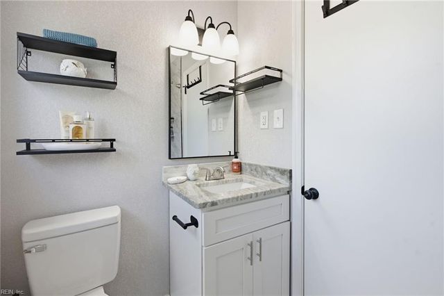 409 Elmont RD, Virginia Beach, VA 23452