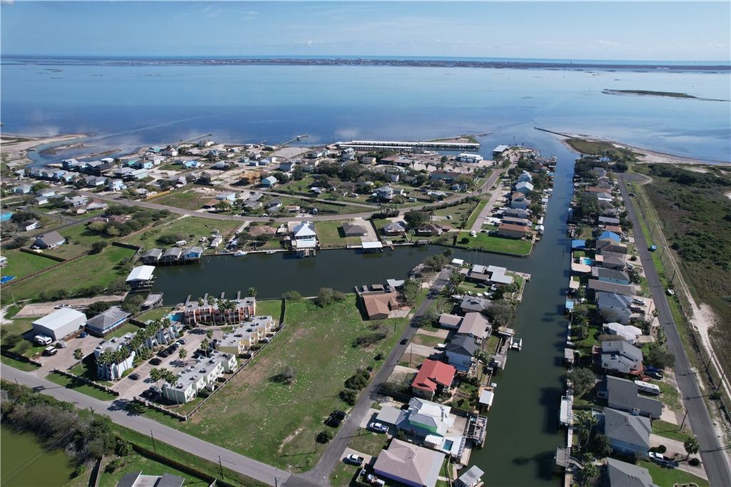 4157 Whiteley Dr, Corpus Christi, TX 78418 — exterior