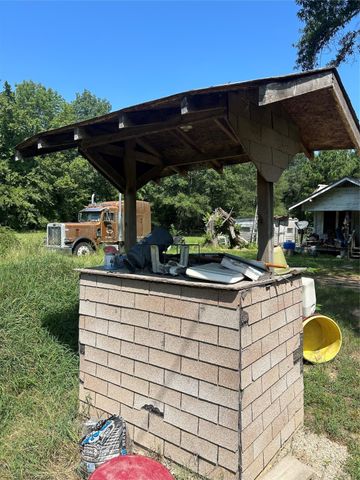 598 FM 195, Clarksville, TX 75426