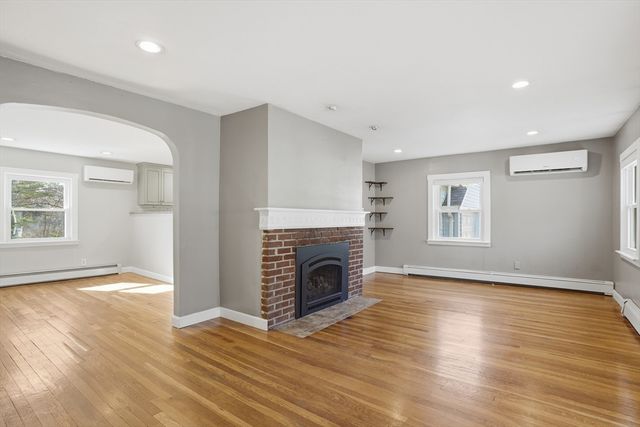 207 Salem Street, Wilmington, MA 01887