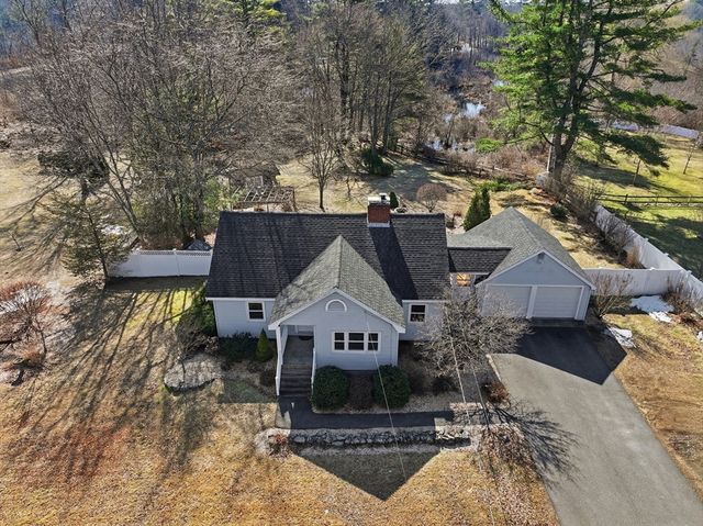 207 Salem Street, Wilmington, MA 01887