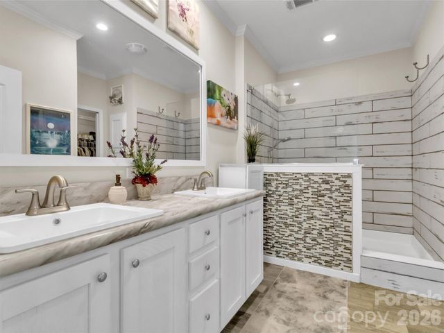 21 Swift Stream Lane, Waynesville, NC 28785
