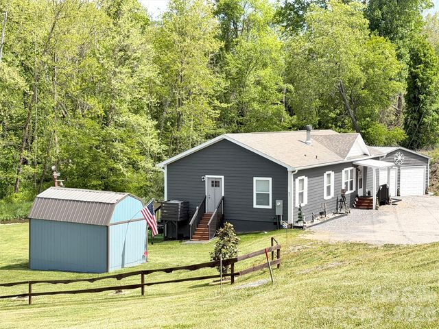 21 Swift Stream Lane, Waynesville, NC 28785