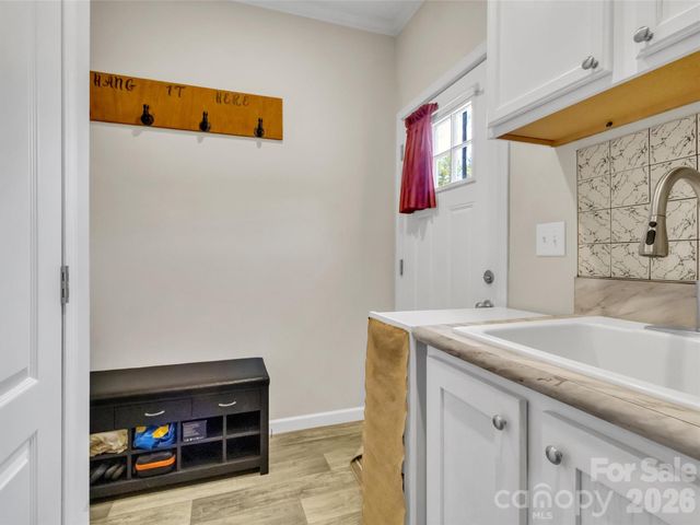 21 Swift Stream Lane, Waynesville, NC 28785