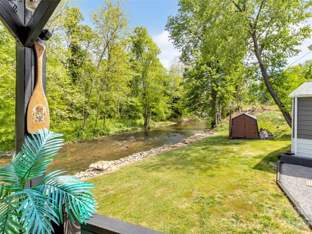 21 Swift Stream Lane, Waynesville, NC 28785