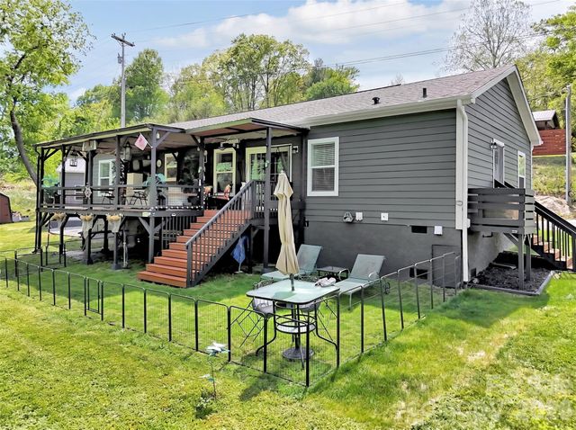 21 Swift Stream Lane, Waynesville, NC 28785