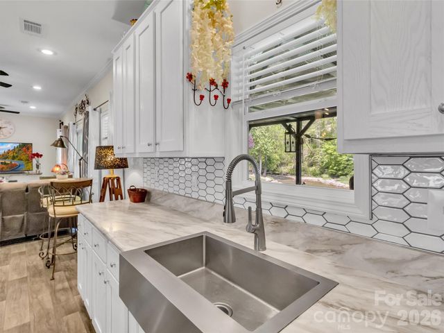 21 Swift Stream Lane, Waynesville, NC 28785