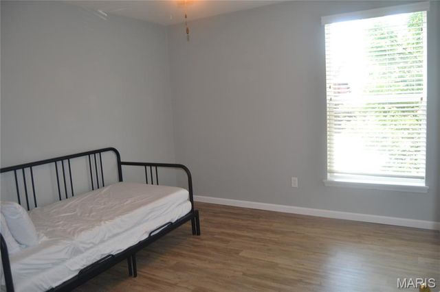 1937 Greenpoint Drive 203, Kirkwood, MO 63122