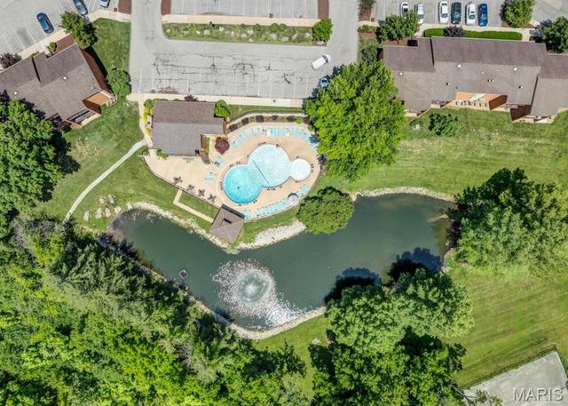 1937 Greenpoint Drive 203, Kirkwood, MO 63122