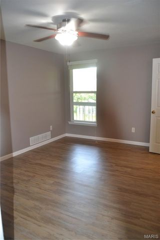 1937 Greenpoint Drive 203, Kirkwood, MO 63122