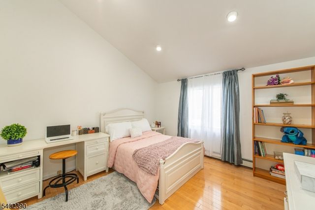 36 Yellow Brick Rd, Wayne Twp., NJ 07470