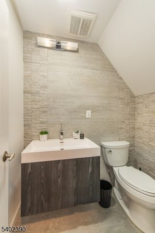 36 Yellow Brick Rd, Wayne Twp., NJ 07470