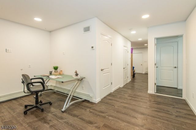 36 Yellow Brick Rd, Wayne Twp., NJ 07470