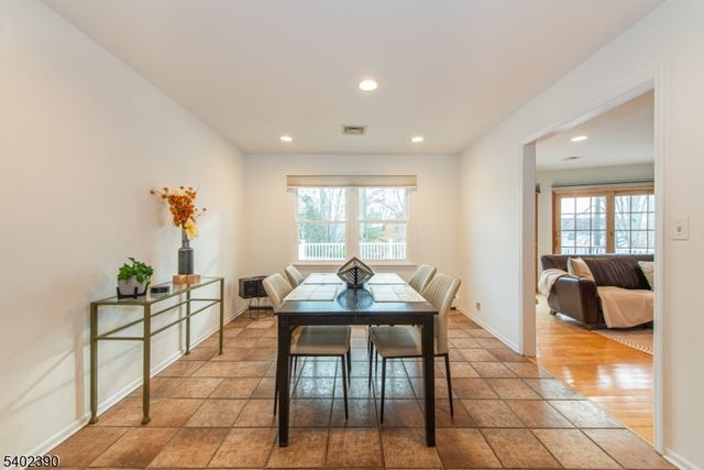 36 Yellow Brick Rd, Wayne Twp., NJ 07470