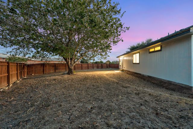 11732 Maybach DR, Del Valle, TX 78617