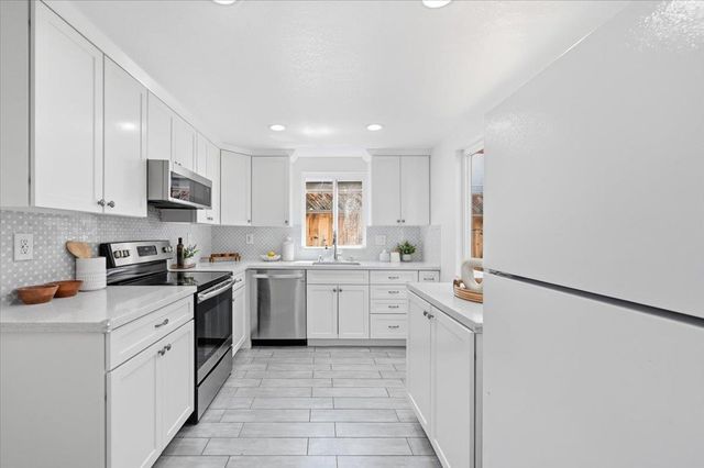 5643 Strawflower, San Jose, CA 95118