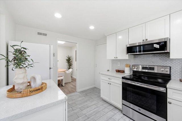 5643 Strawflower, San Jose, CA 95118