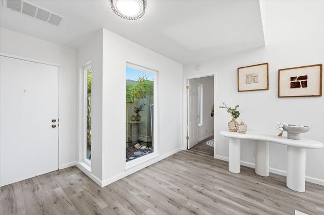 5643 Strawflower, San Jose, CA 95118
