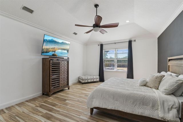 32345 WOLFS TRAIL, Sorrento, FL 32776