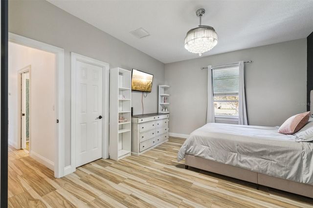 32345 WOLFS TRAIL, Sorrento, FL 32776