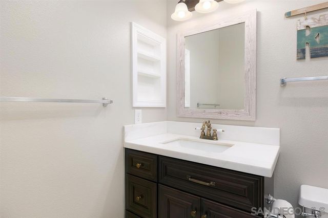 18523 Caminito Pasadero 354, San Diego, CA 92128