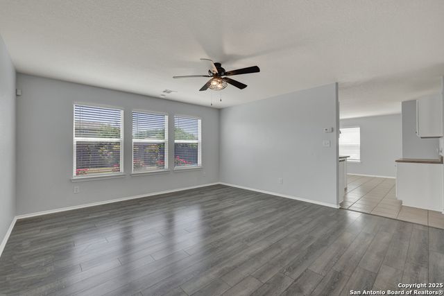 925 Darion, New Braunfels, TX 78130