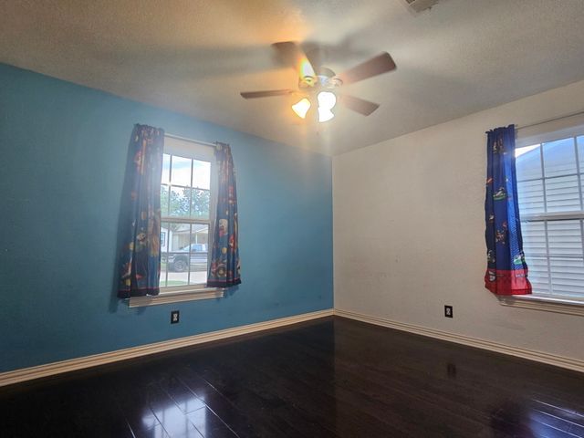 231 Elm Street, Hurst, TX 76053