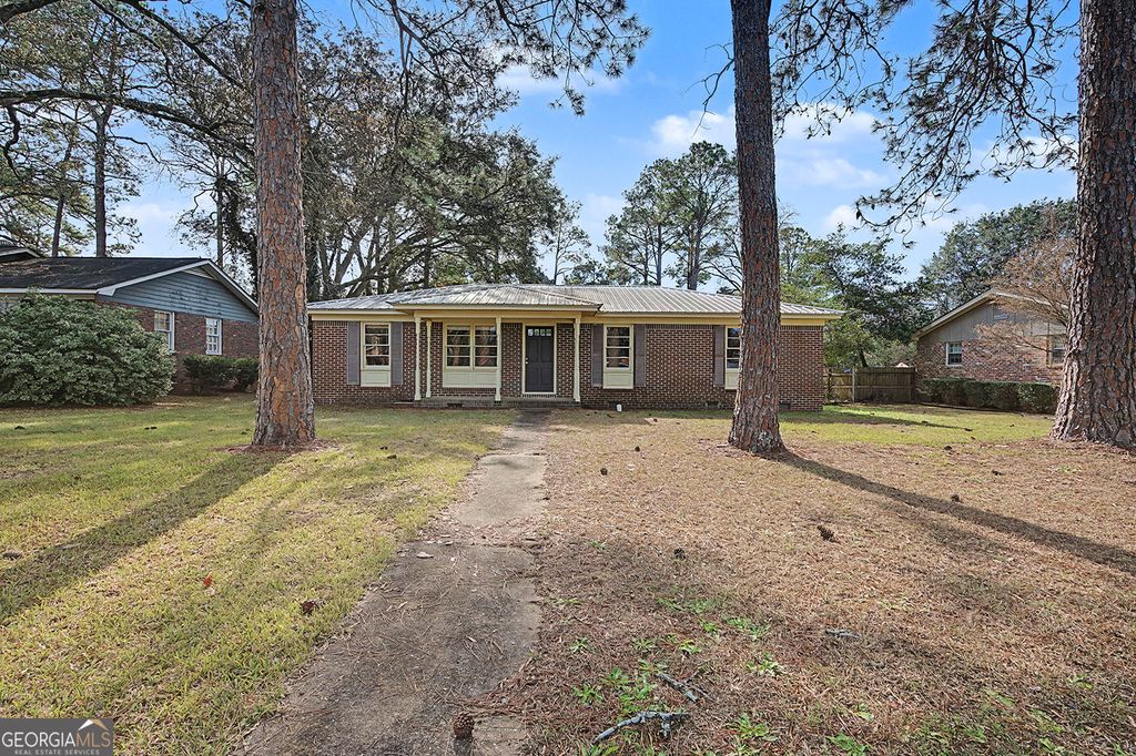 2620 Pine Valley Road, Albany, GA 31707