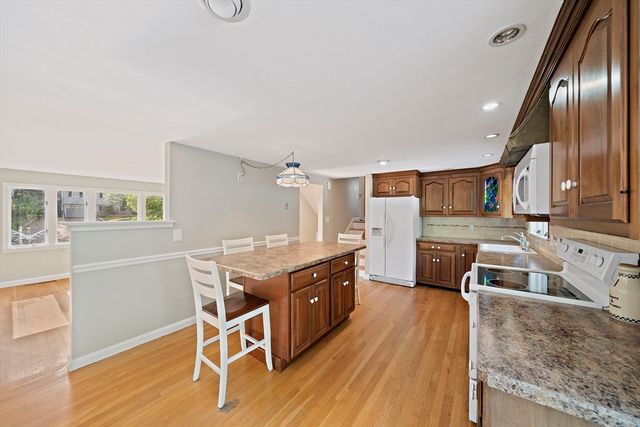 590 Liberty St, Braintree, MA 02184