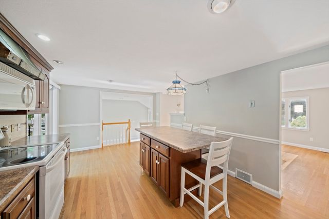 590 Liberty St, Braintree, MA 02184