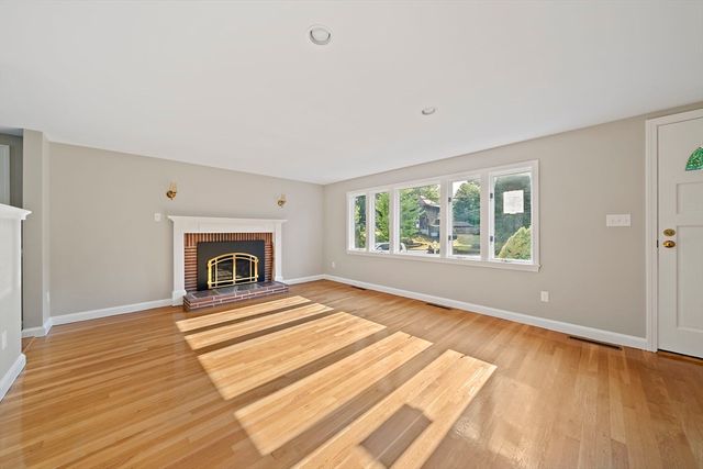 590 Liberty St, Braintree, MA 02184
