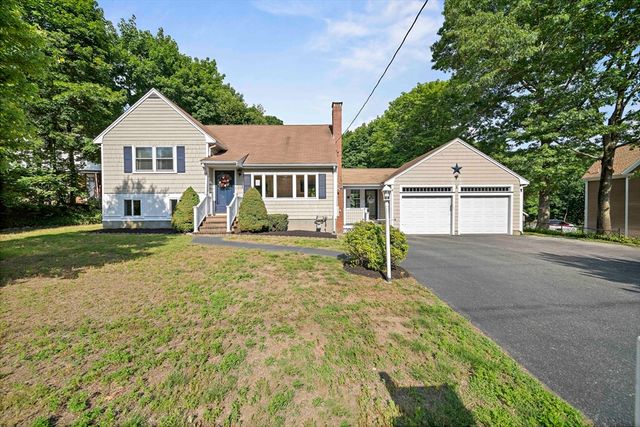 590 Liberty St, Braintree, MA 02184