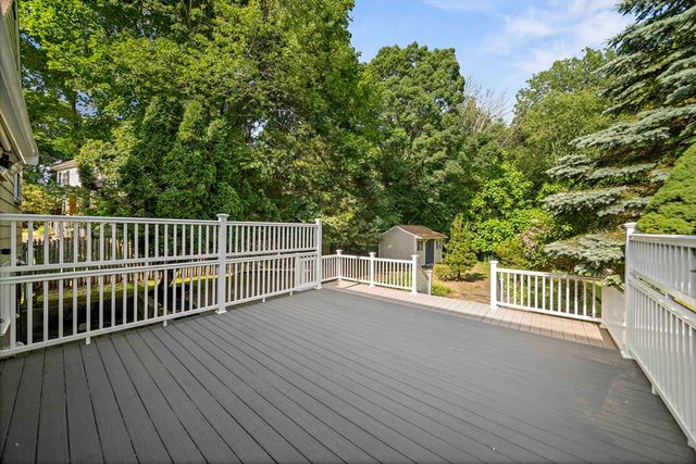 590 Liberty St, Braintree, MA 02184