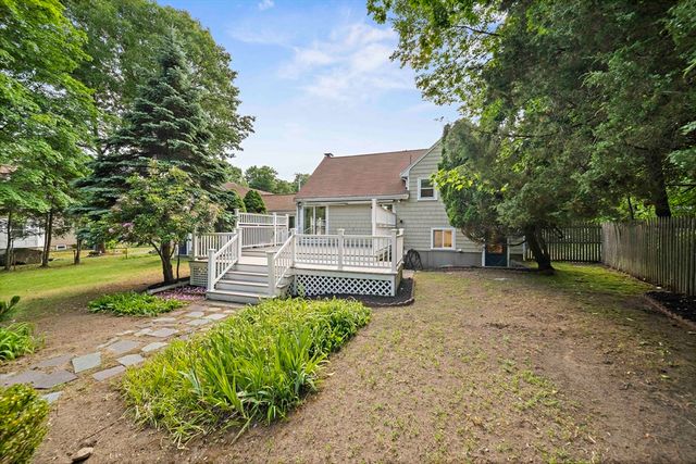 590 Liberty St, Braintree, MA 02184