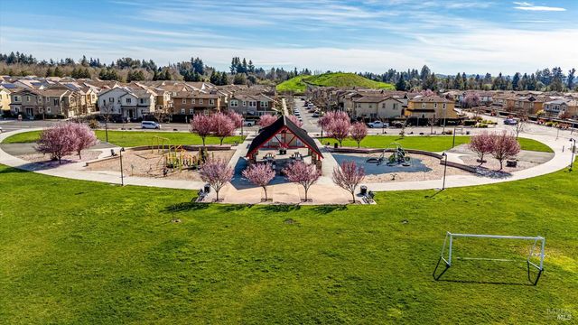 6054 Oxford Pl, Rohnert Park, CA 94928
