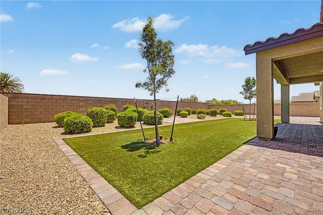7270 Southern Magnolia Street, Las Vegas, NV 89149