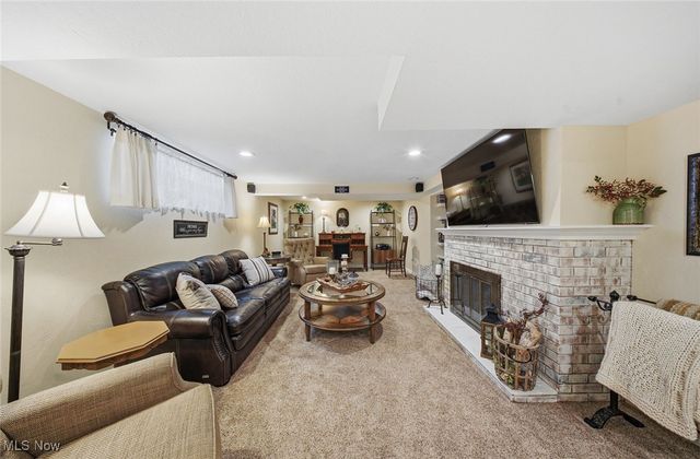 420 Woodland Avenue, Wadsworth, OH 44281